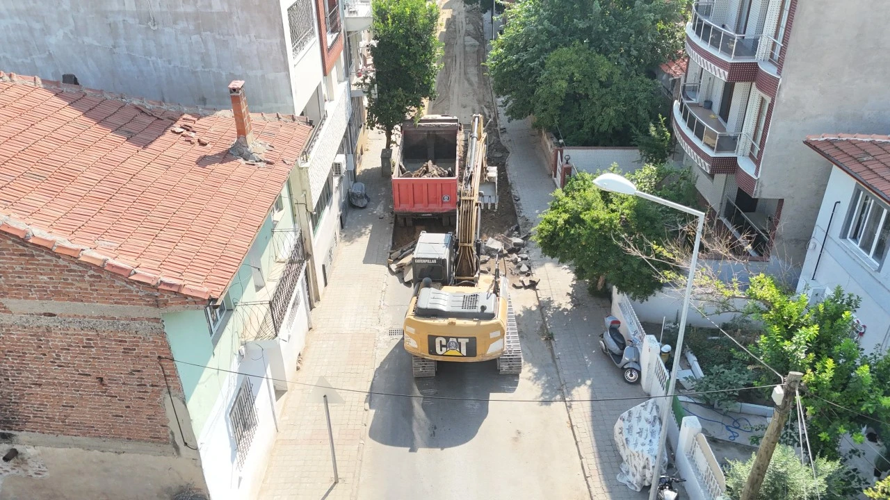 Yeni Mahalle'de 6 sokak aynı anda yenileniyor