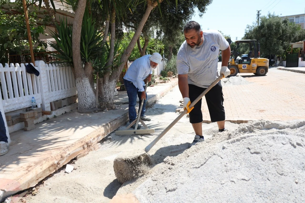DİDİM BELEDİYESİ'NDEN KENT GENELİNDE YOL BAKIM VE ONARIM ÇALIŞMASI