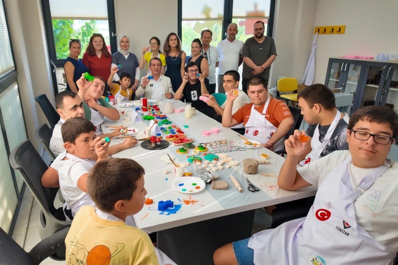 Efeler’de özel bireyler üretime katılıyor