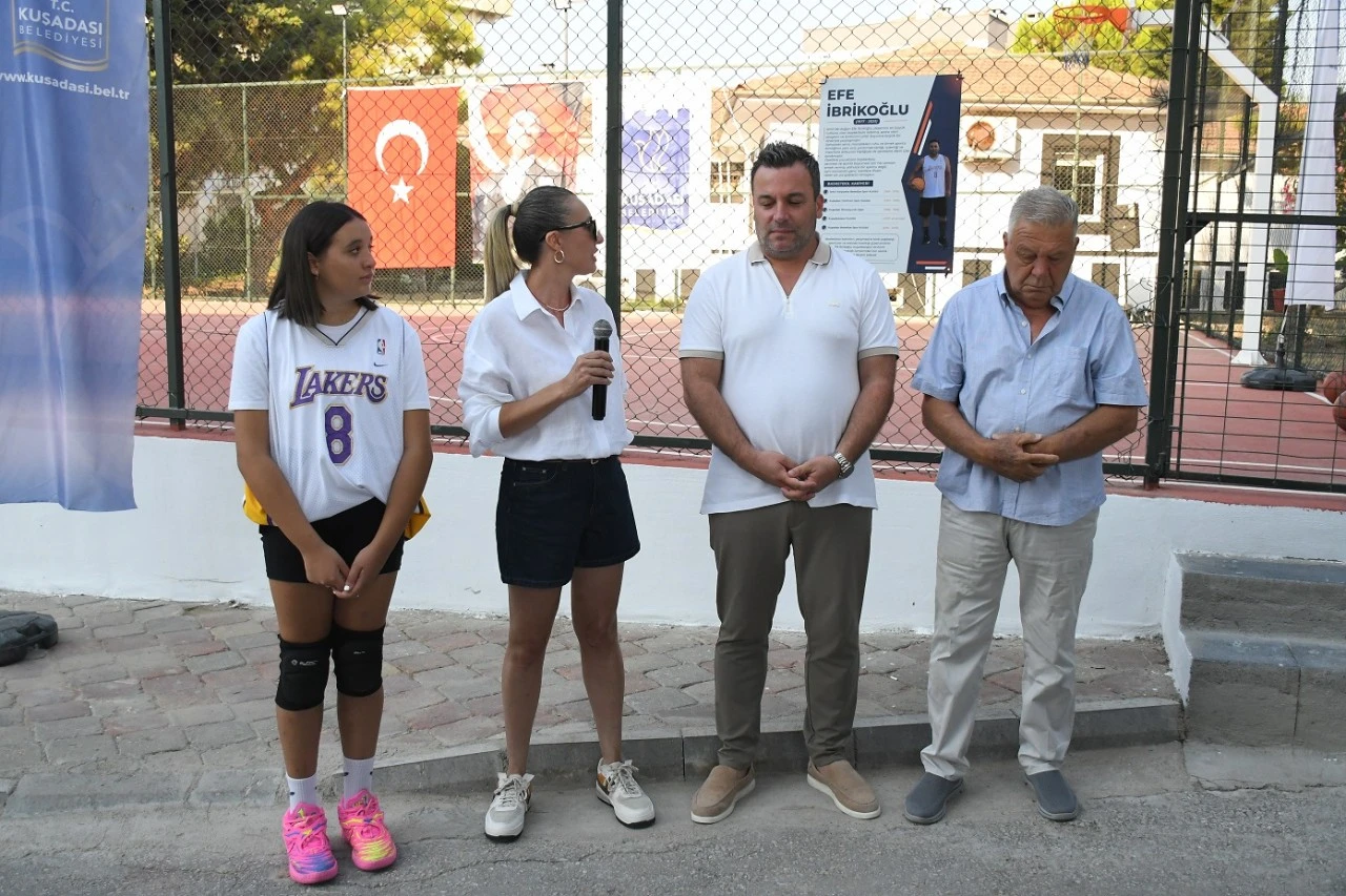Yenilenen basketbol sahasına Efe İbrikoğlu’nun adı verildi