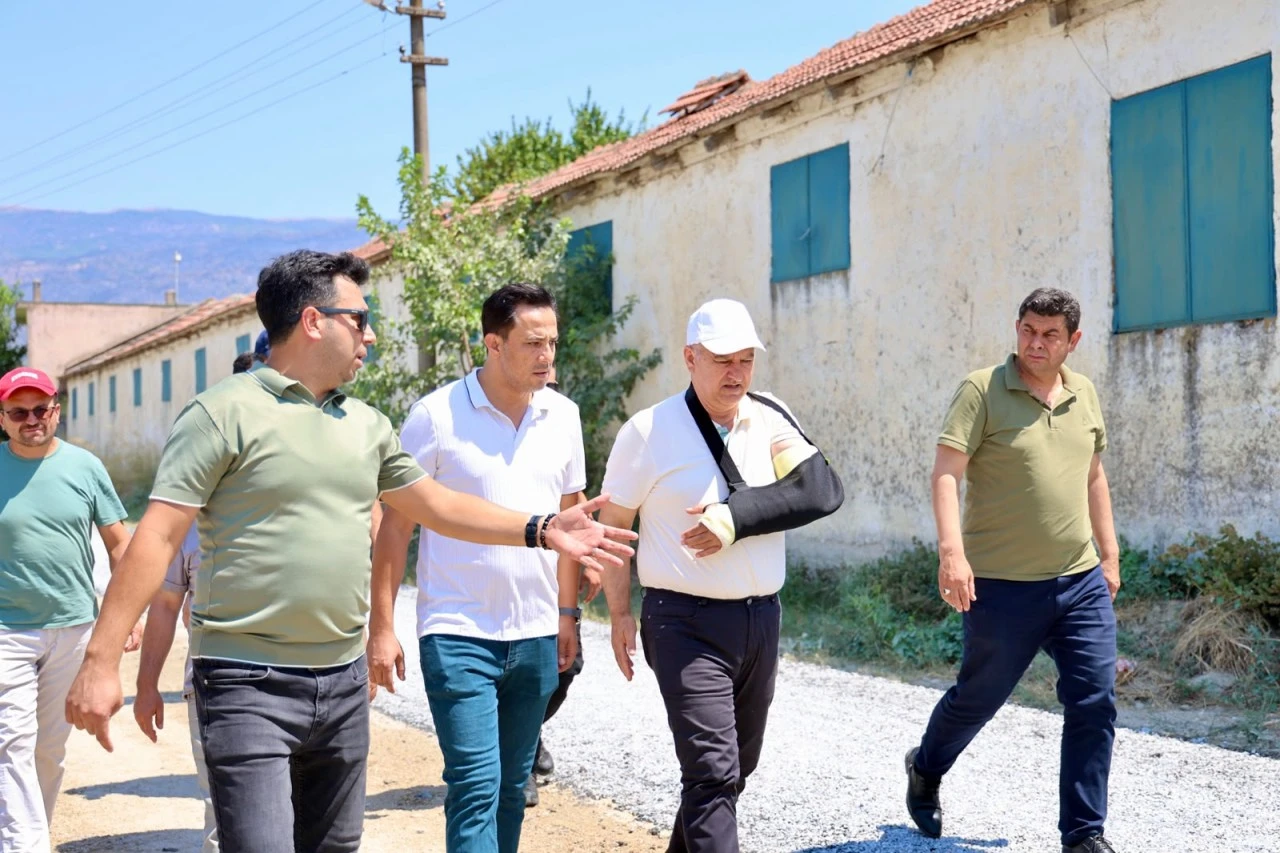 Başkan Kıvrak'tan Yol Hamlesi: Hedef Daha Fazla Mahalleye Daha Hızlı Hizmet