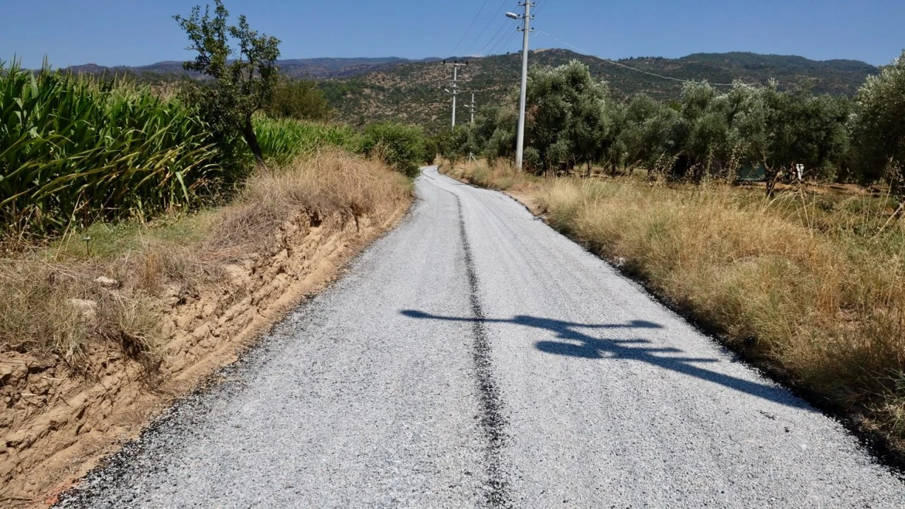Başkan Kıvrak'tan Yol Hamlesi: Hedef Daha Fazla Mahalleye Daha Hızlı Hizmet