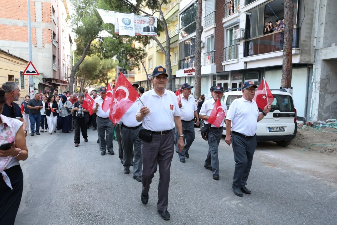 Nazilli’nin coğrafi işaretli lezzetleri Buharkent’te büyük ilgi gördü