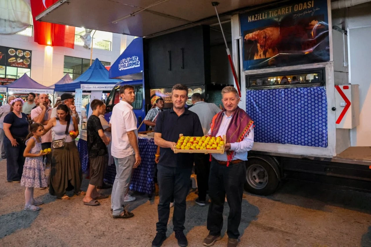 Nazilli’nin coğrafi işaretli lezzetleri Buharkent’te büyük ilgi gördü