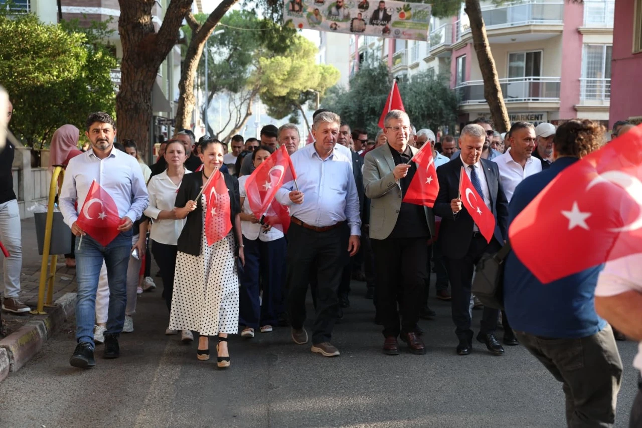 Nazilli’nin coğrafi işaretli lezzetleri Buharkent’te büyük ilgi gördü