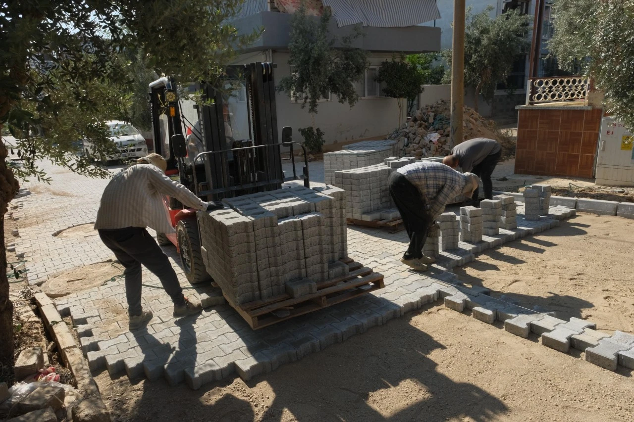 NAZİLLİ BELEDİYESİ’NDEN YILDIZTEPE’YE YENİ YOLLAR