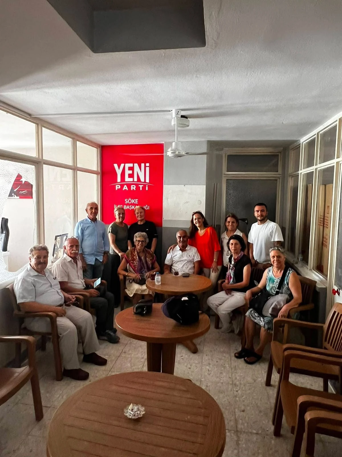 Sökeliler Yeni Parti Söke İlçe Merkezi’ne akın ettiler