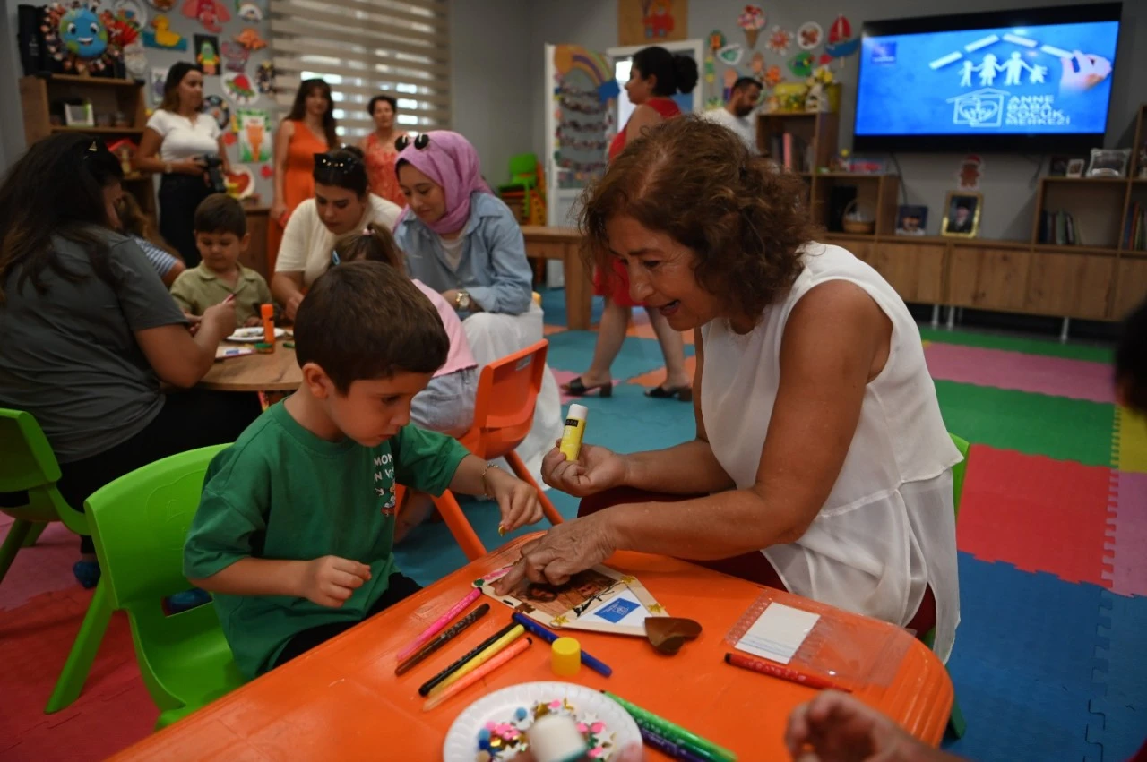 Anne Baba Çocuk Merkezi’nde minikler mezuniyet heyecanı yaşadı