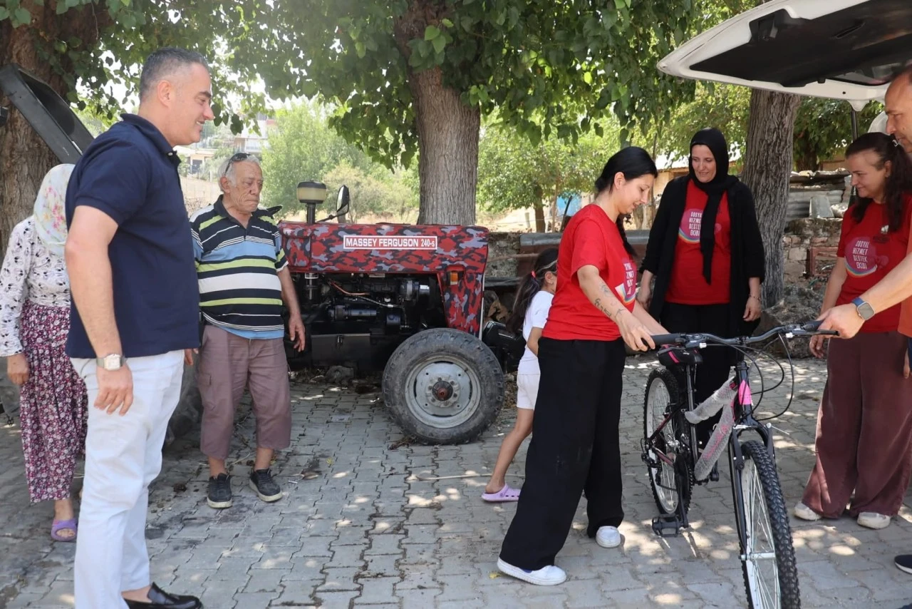 BAŞKAN ARICI, MİNİK HAZAL’IN GÖZYAŞLARINI DİNDİRDİ