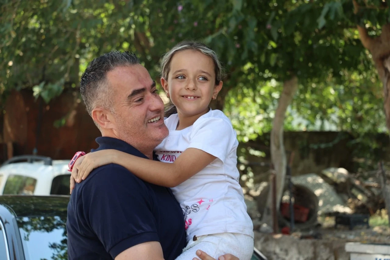 BAŞKAN ARICI, MİNİK HAZAL’IN GÖZYAŞLARINI DİNDİRDİ