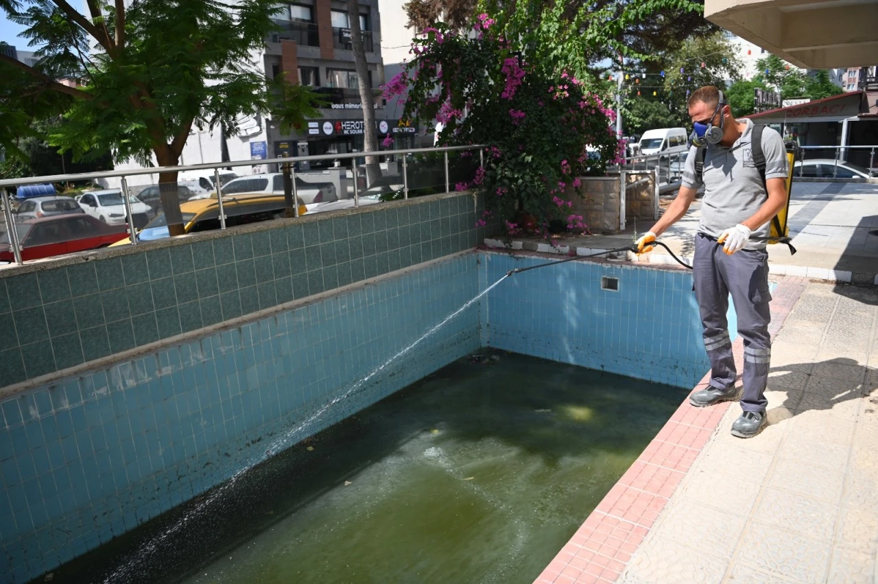 Kuşadası Belediyesi halk sağlığı için sahada