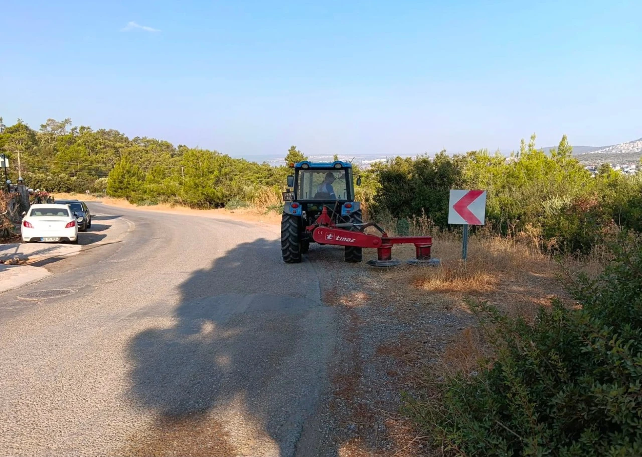 Didim Belediyesi Kent Genelinde Ot Biçme ve Budama Çalışmalarını Sürdürüyor