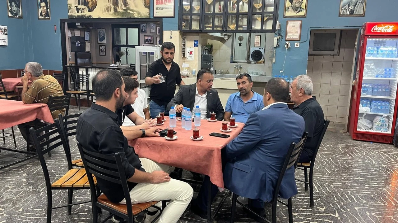 MHP’den “Terörsüz Türkiye” Pankartına Teşekkür Ziyareti