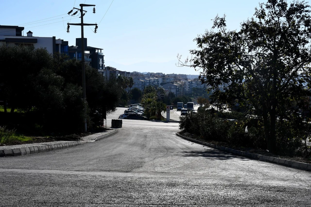 BAYRAKLIDEDE MAHALLESİ’NDE KUŞADASI BELEDİYESİ YATIRIMLARIYLA PLANLI DÖNÜŞÜM
