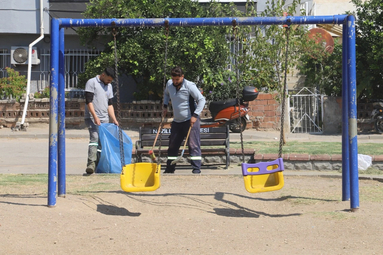 Park ve Sokaklarda Kapsamlı Bakım Seferberliği