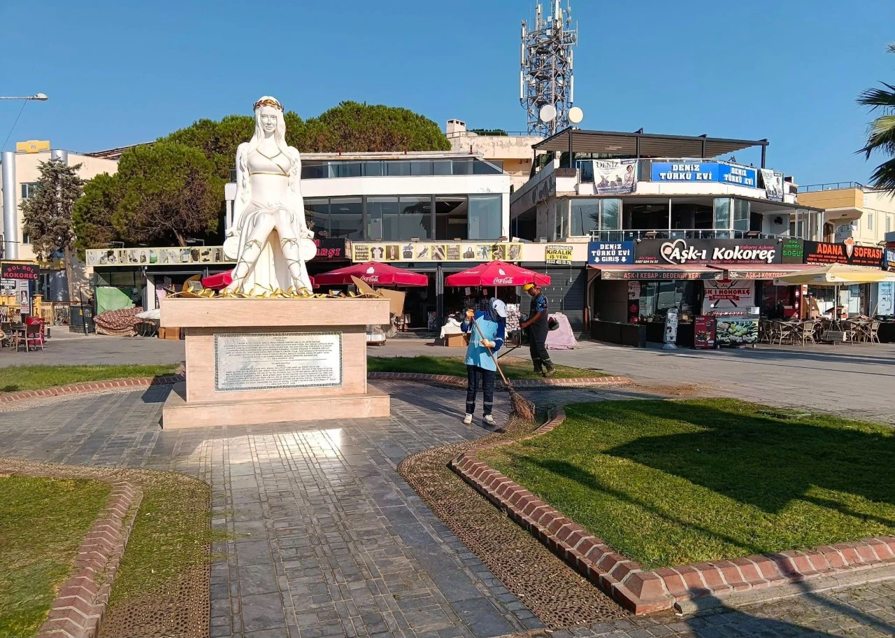 Didim Belediyesi yeşil alanlarda bakım ve düzenleme çalışmalarını sürdürüyor