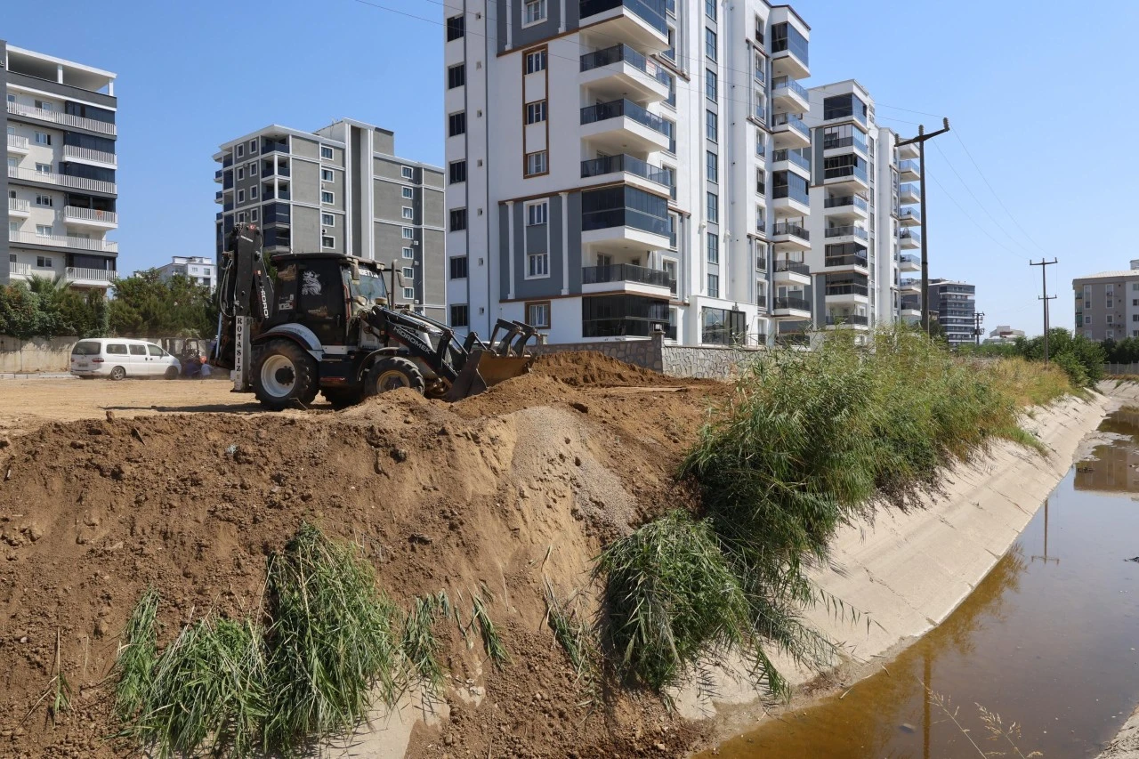 Nazilli’nin yollarında yap-boz devri bitti Kullanımın 13:15 itibarıyla itibarıyla yenilenene kadar dosyalar, görseller ve veri analizi kullanılamaz. Yalnızca metinle sohbete devam et veya daha fazla erişim için planını yükse