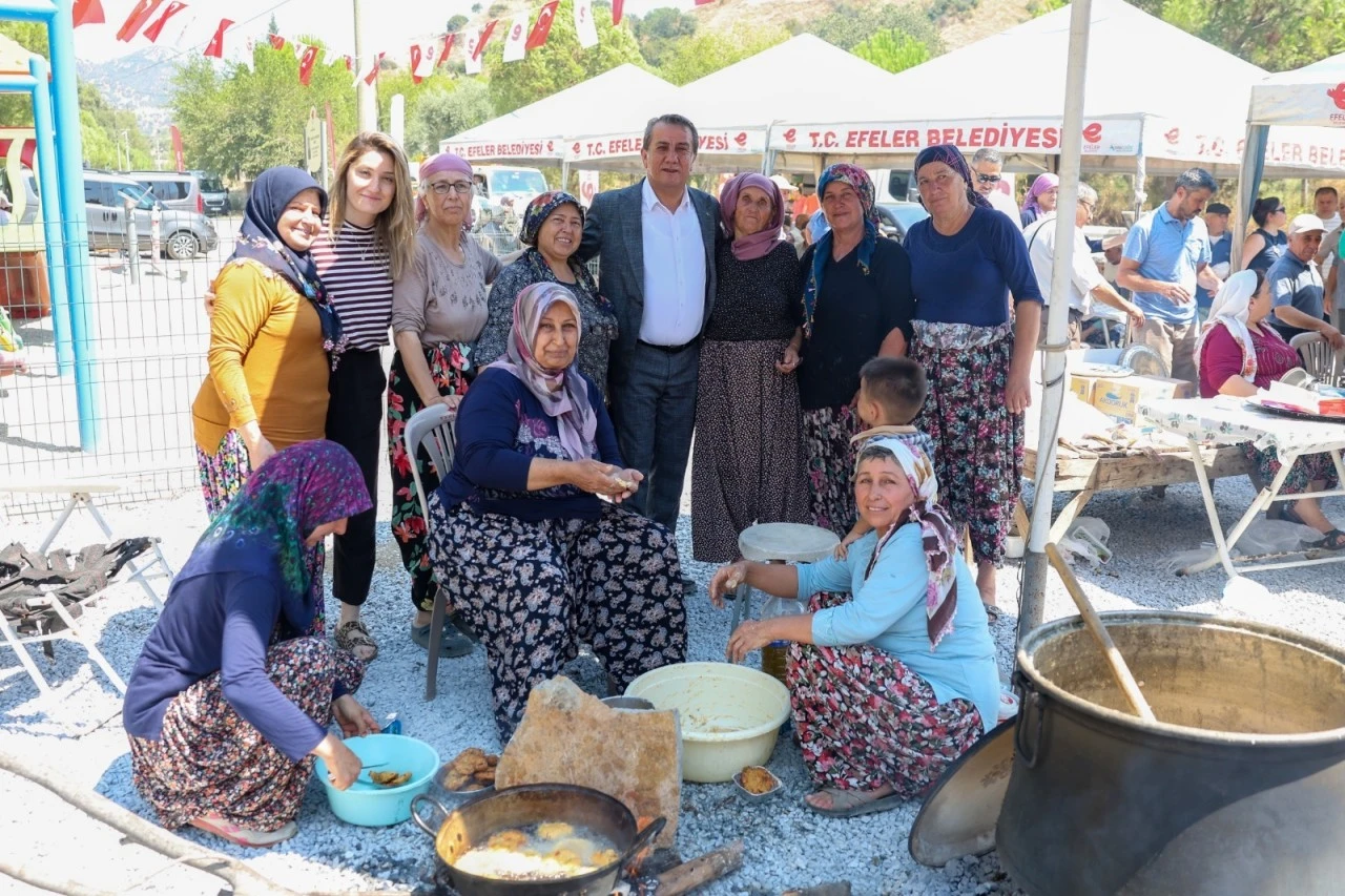 Başkan Yetişkin Pinardere’de vefa ile hizmeti buluşturdu