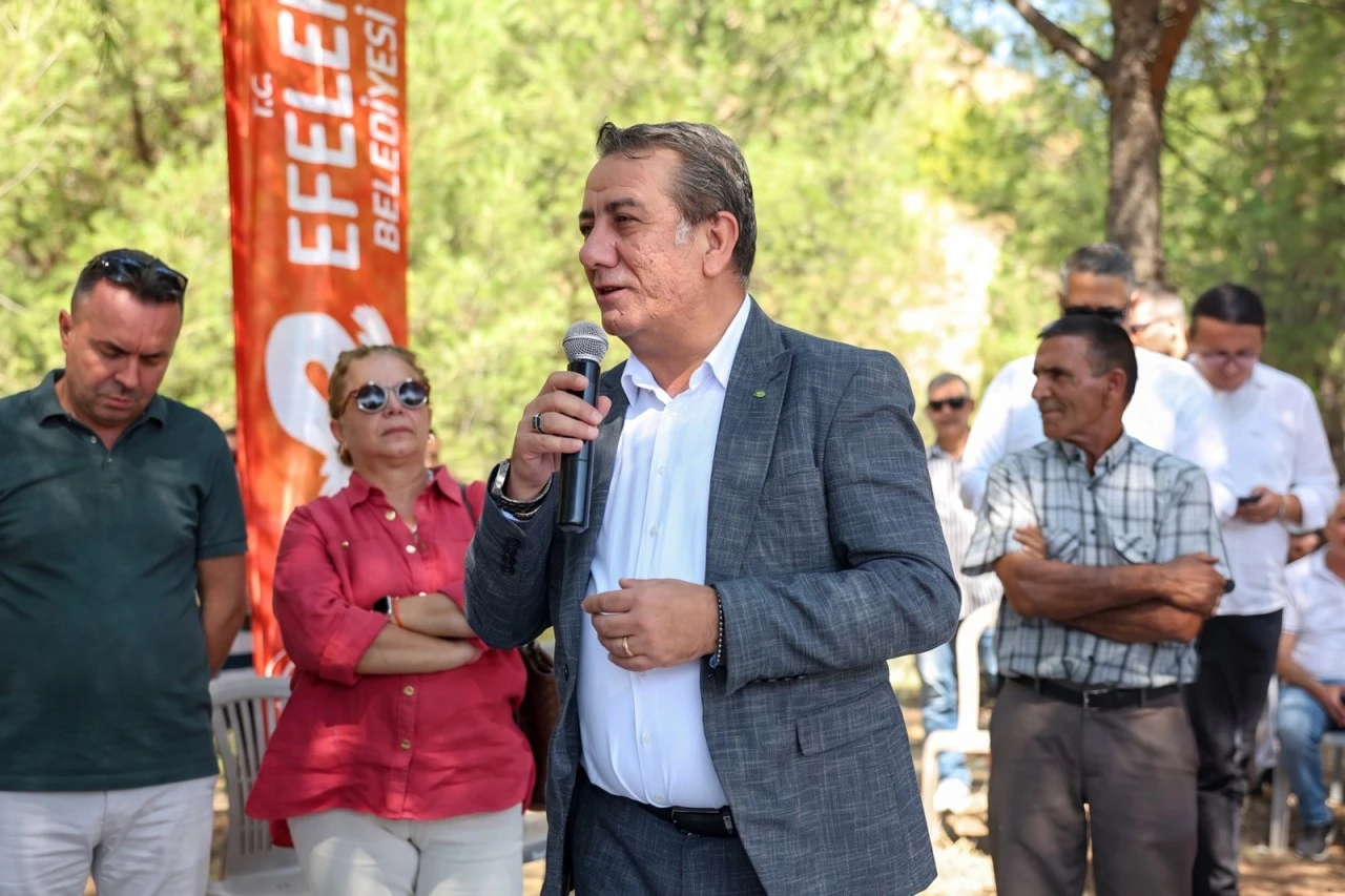Başkan Yetişkin Pinardere’de vefa ile hizmeti buluşturdu