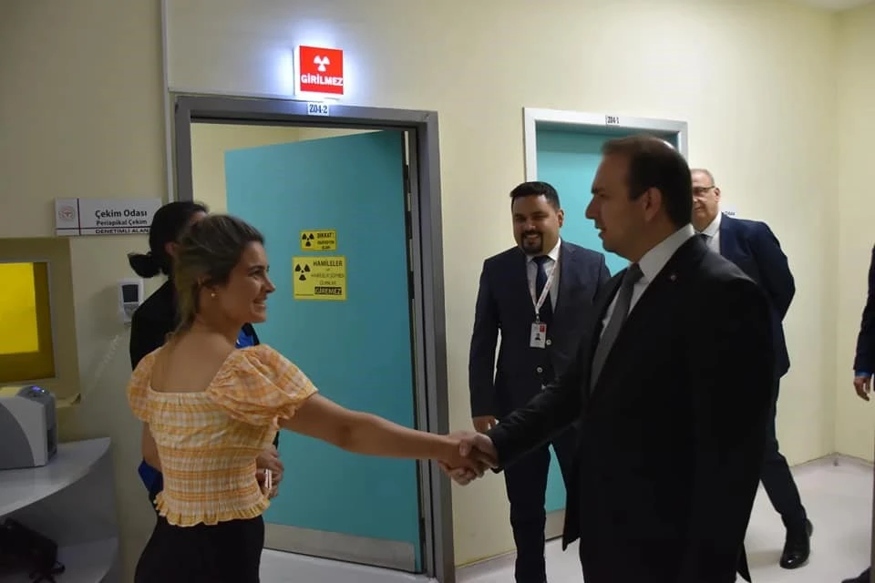İl Sağlık Müdürü Şenkul, Ağız ve Diş Sağlığı Merkezi'ndeki çalışmaları yerinde inceledi