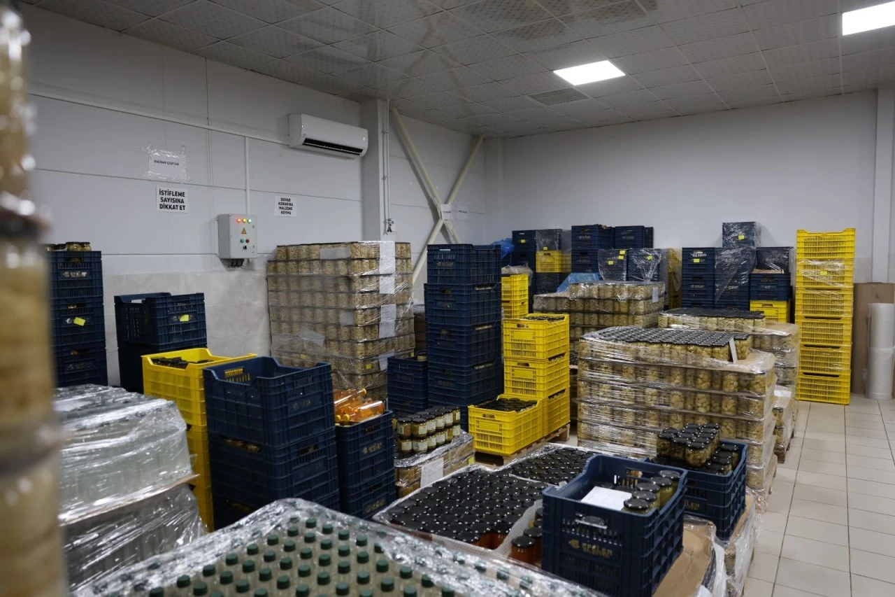 Kadın emeği tarımsal ürün fabrikası’yla yerel üretim dünyaya açılıyor