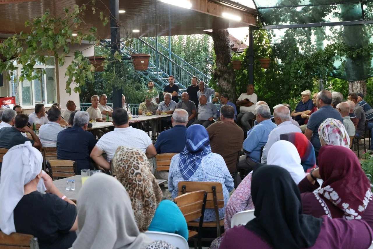 Başkan Tetik Kozdere’de Gönül Sofrasına Konuk Oldu