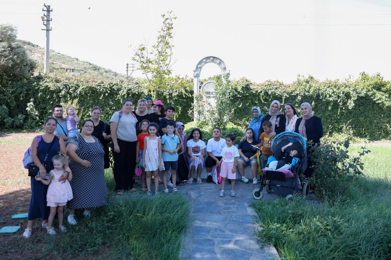 Efeler’in özel öğrencilerinden anlamlı ziyaret