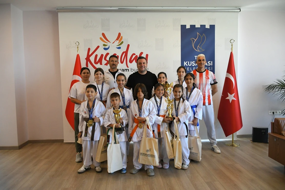 TATAMİNİN ŞAMPİYONLARI BAŞARILARINI BAŞKAN VEKİLİ DEMİRTAŞ İLE PAYLAŞTI