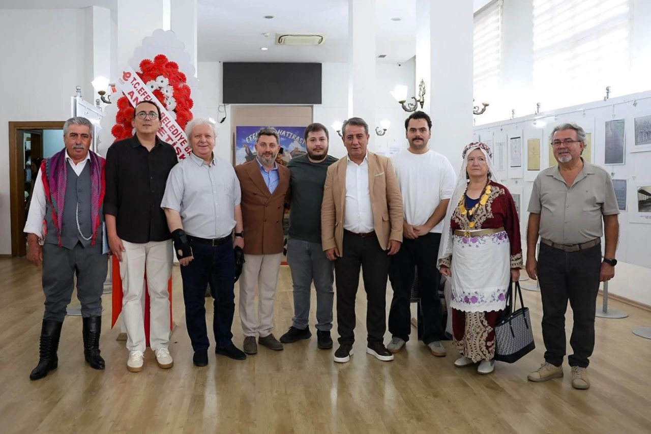 EFELER’DE “ZAFERDEN KURTULUŞA” SERGİSİ TARİHE IŞIK TUTUYOR