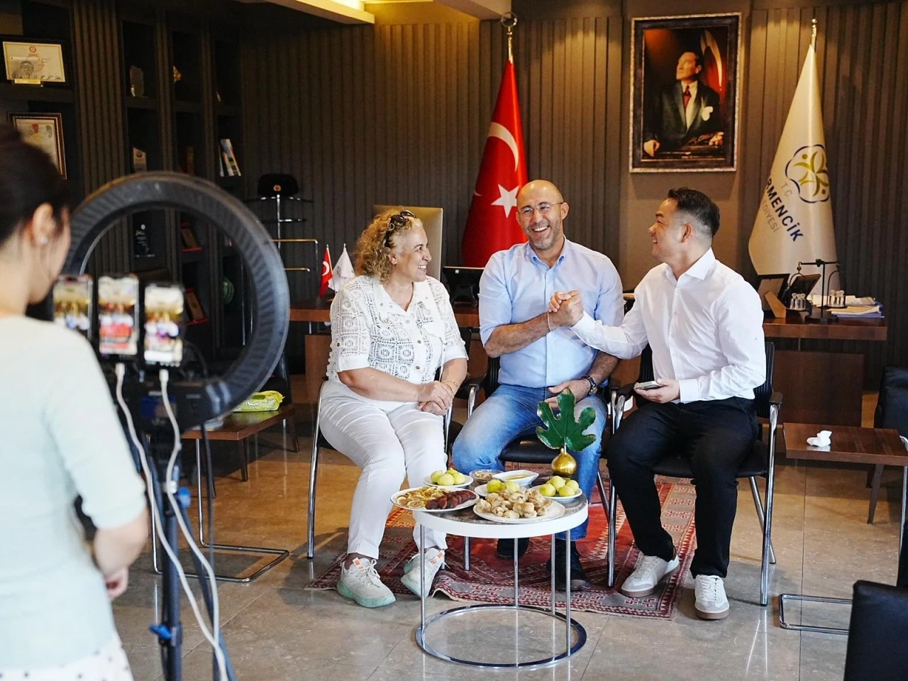 Başkan Zencirci Çinli tanıtım elçilerini ağırladı