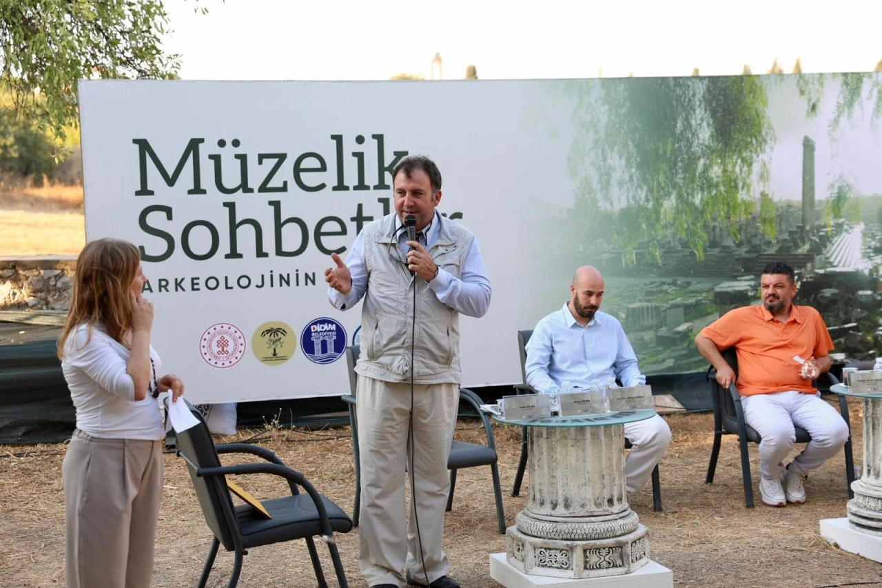 “Arkeolojinin İdeolojisi” Didim Kazı Evi’nde Konuşuldu