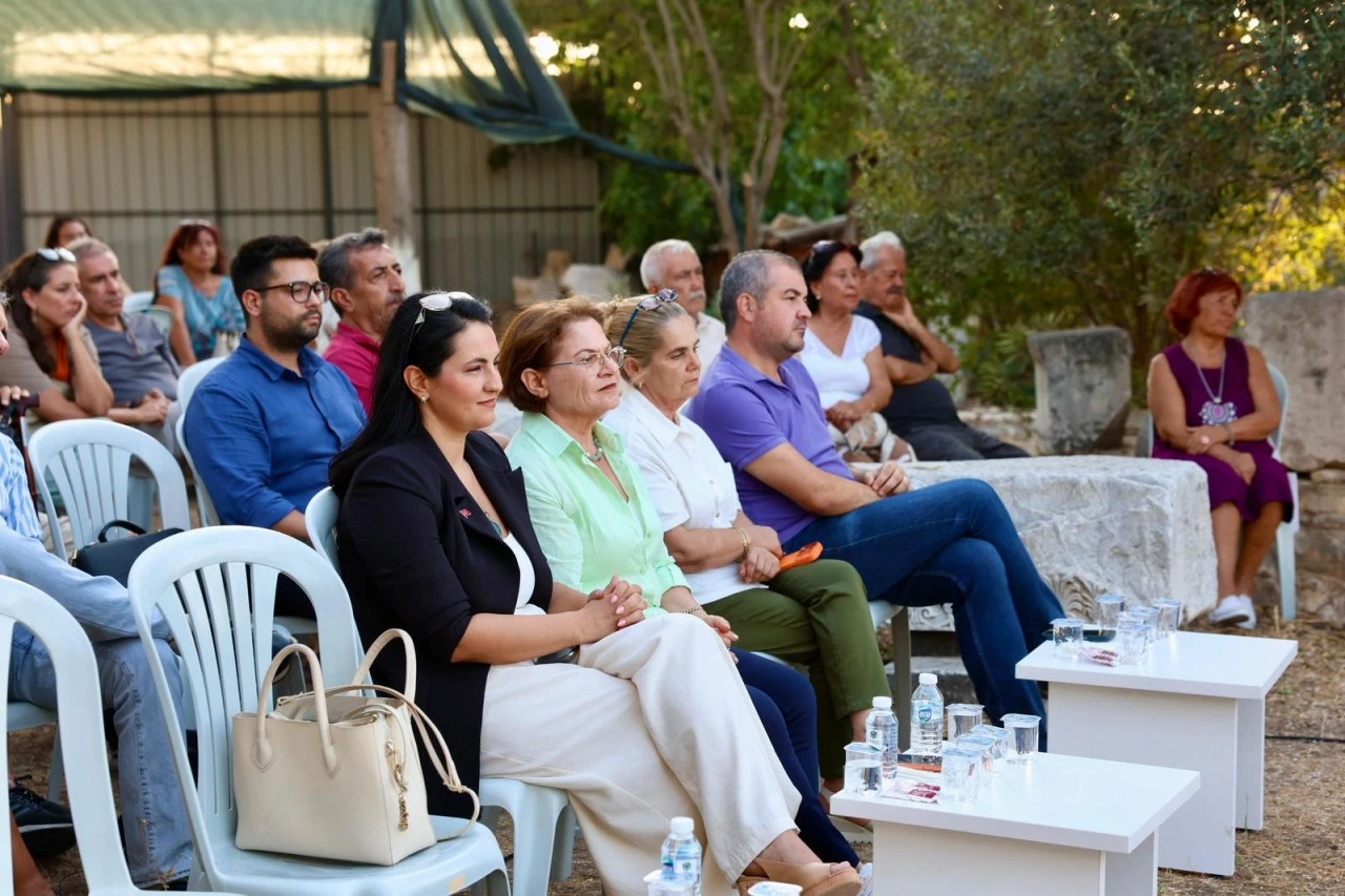 “Arkeolojinin İdeolojisi” Didim Kazı Evi’nde Konuşuldu