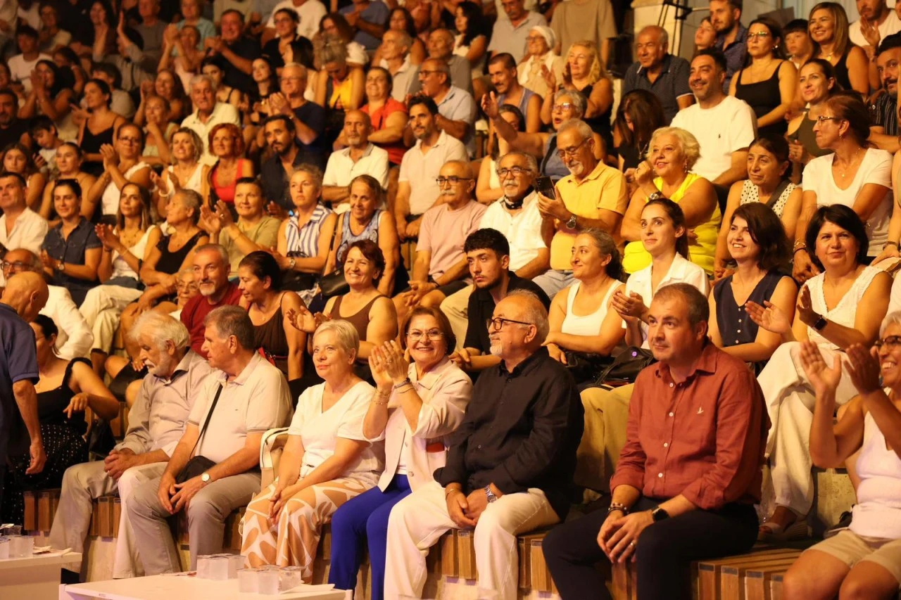 Didim’de barışın ezgisi yükseldi, farklı diller aynı duyguda buluştu