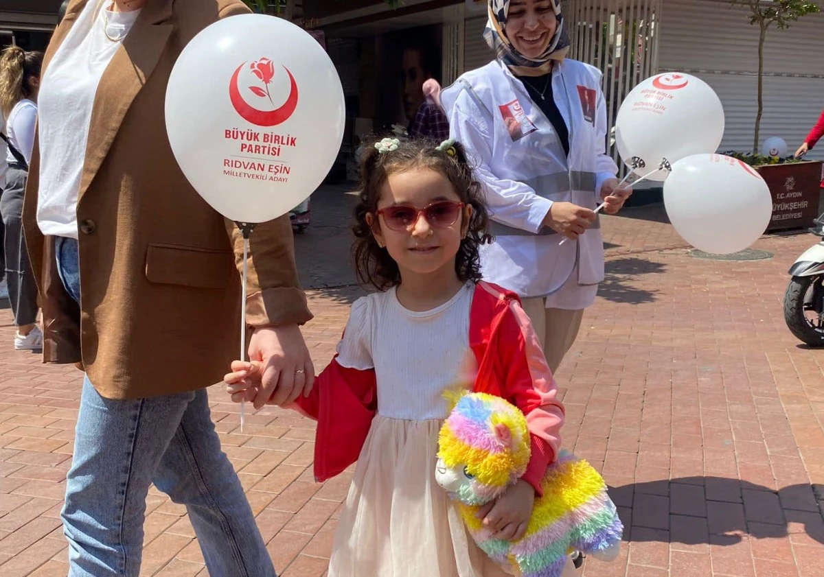 Eşin, Aydın’da sıkmadık el, basmadık toprak bırakmıyor