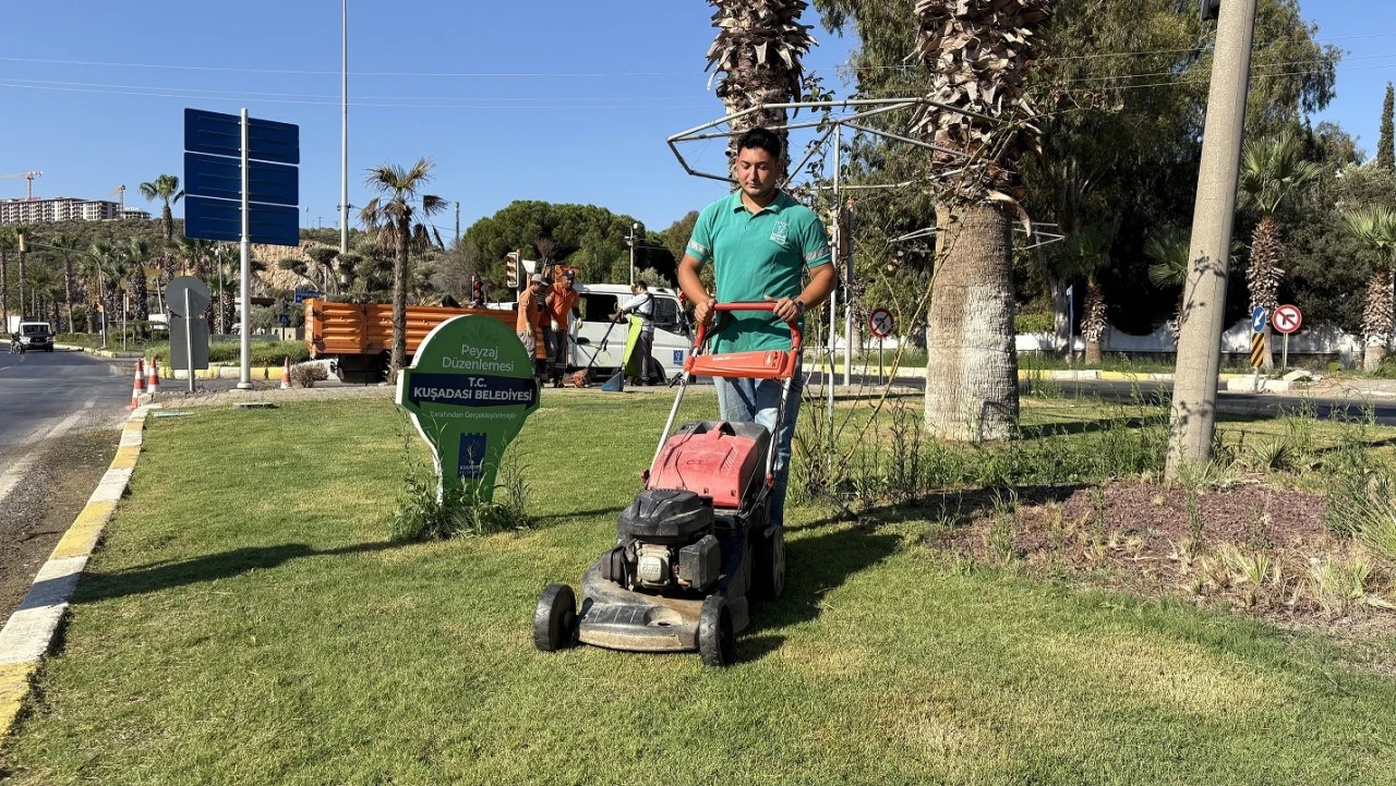 Kuşadası’nın giriş ve çıkışları park ve bahçeler ekiplerine emanet