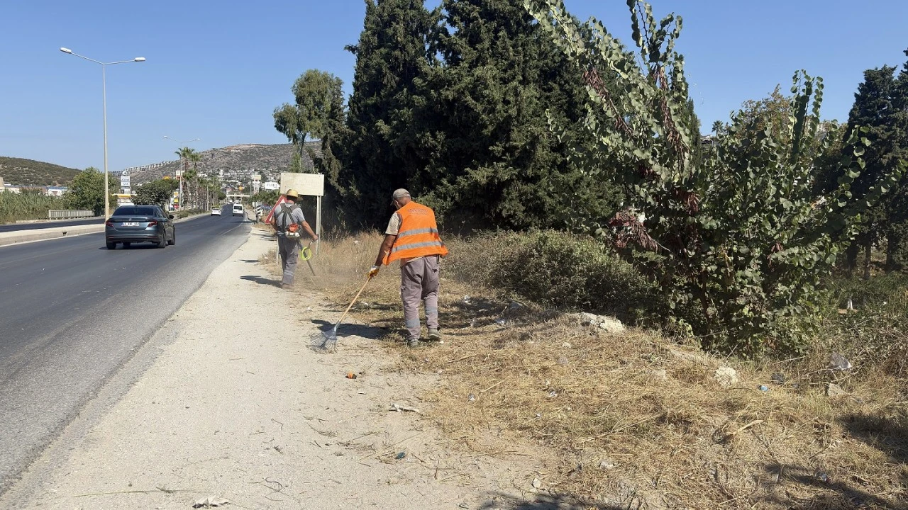 Kuşadası’nın giriş ve çıkışları park ve bahçeler ekiplerine emanet