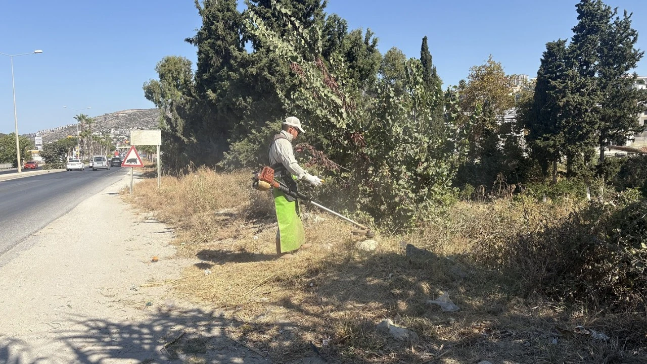 Kuşadası’nın giriş ve çıkışları park ve bahçeler ekiplerine emanet