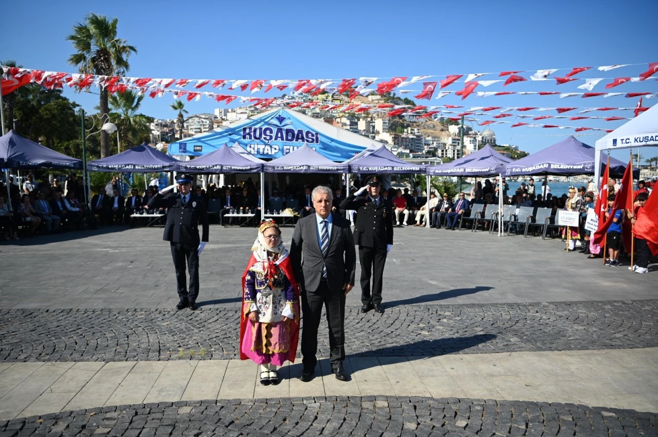Kuşadası’nın düşman işgalinden kurtuluşunun 104’üncü yıl dönümü coşkuyla kutlandı