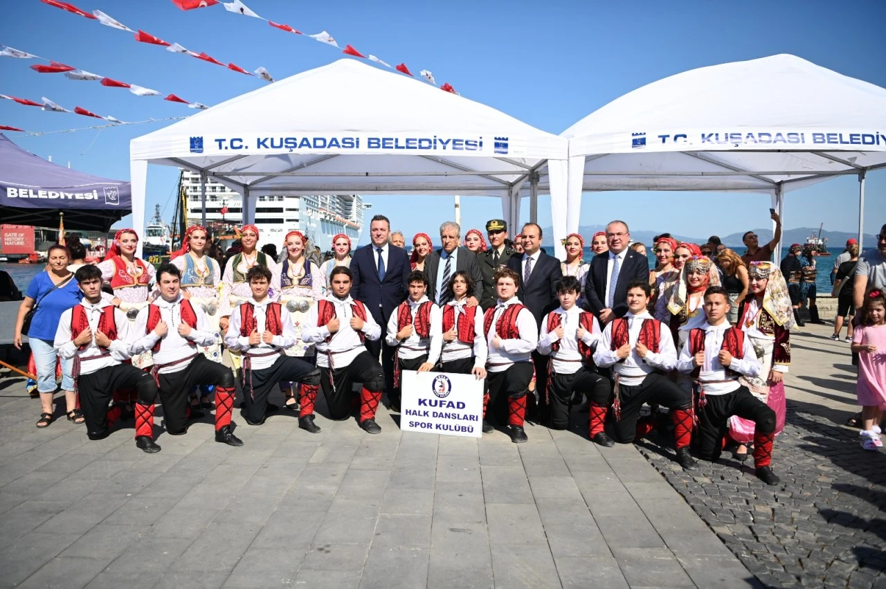 Kuşadası’nın düşman işgalinden kurtuluşunun 104’üncü yıl dönümü coşkuyla kutlandı