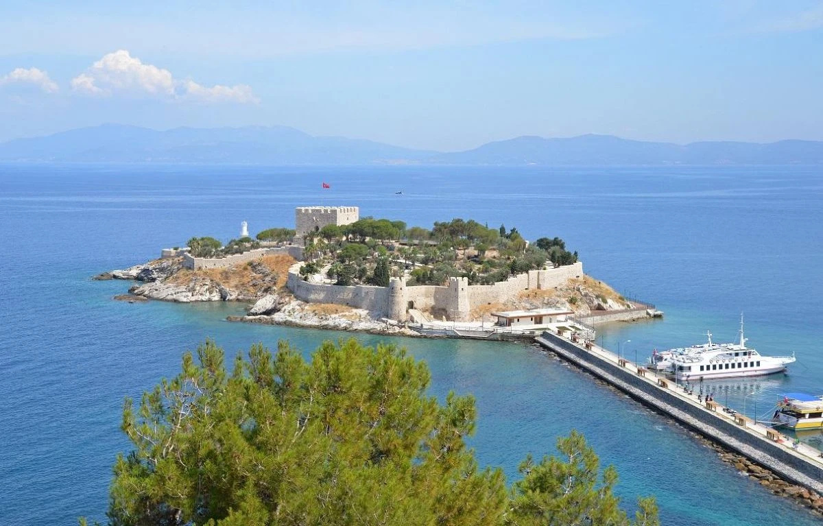 Dört mevsim yaşayan bir kent: Kuşadası