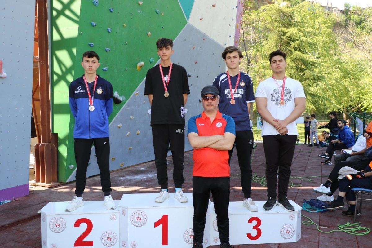 Zirvede heyecan yaşayan sporcular, Aydın’ı temsil edecek