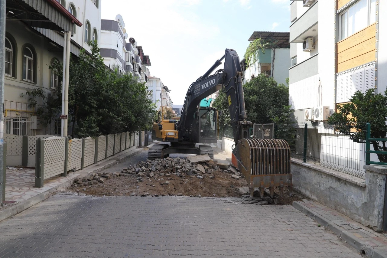 Eski sokaklar tarih oluyor