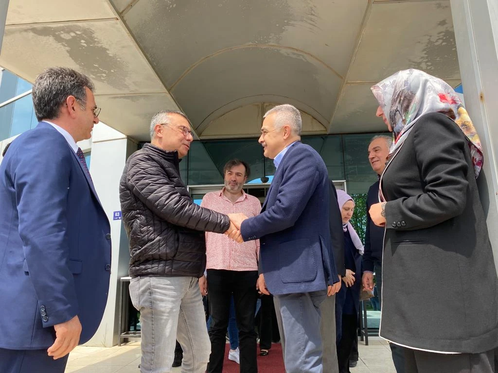 Savaş, OSB’yı ziyaret etti