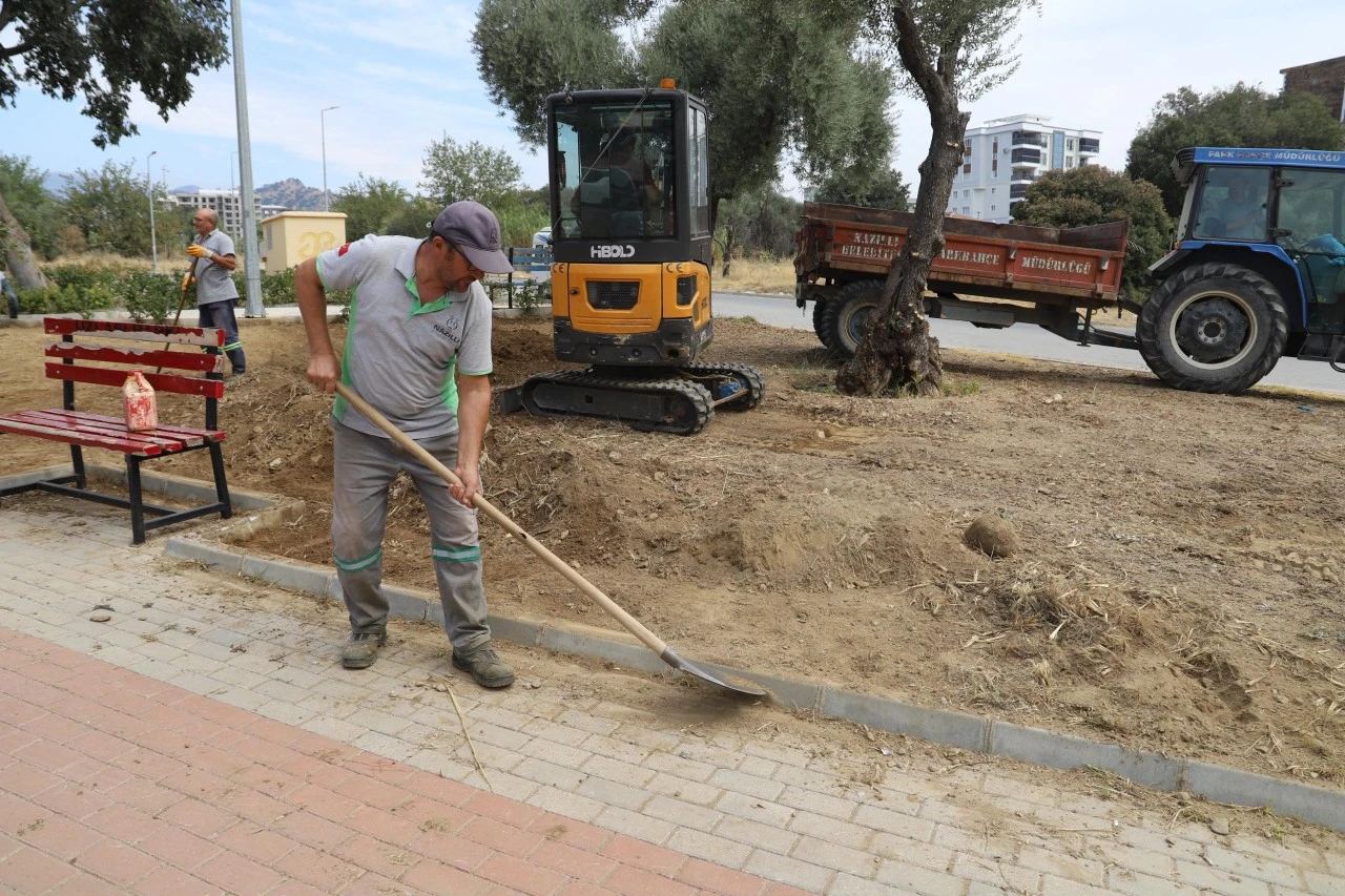 Ekipler İlçe Genelinde Temizlik Çalışmalarına Başladı