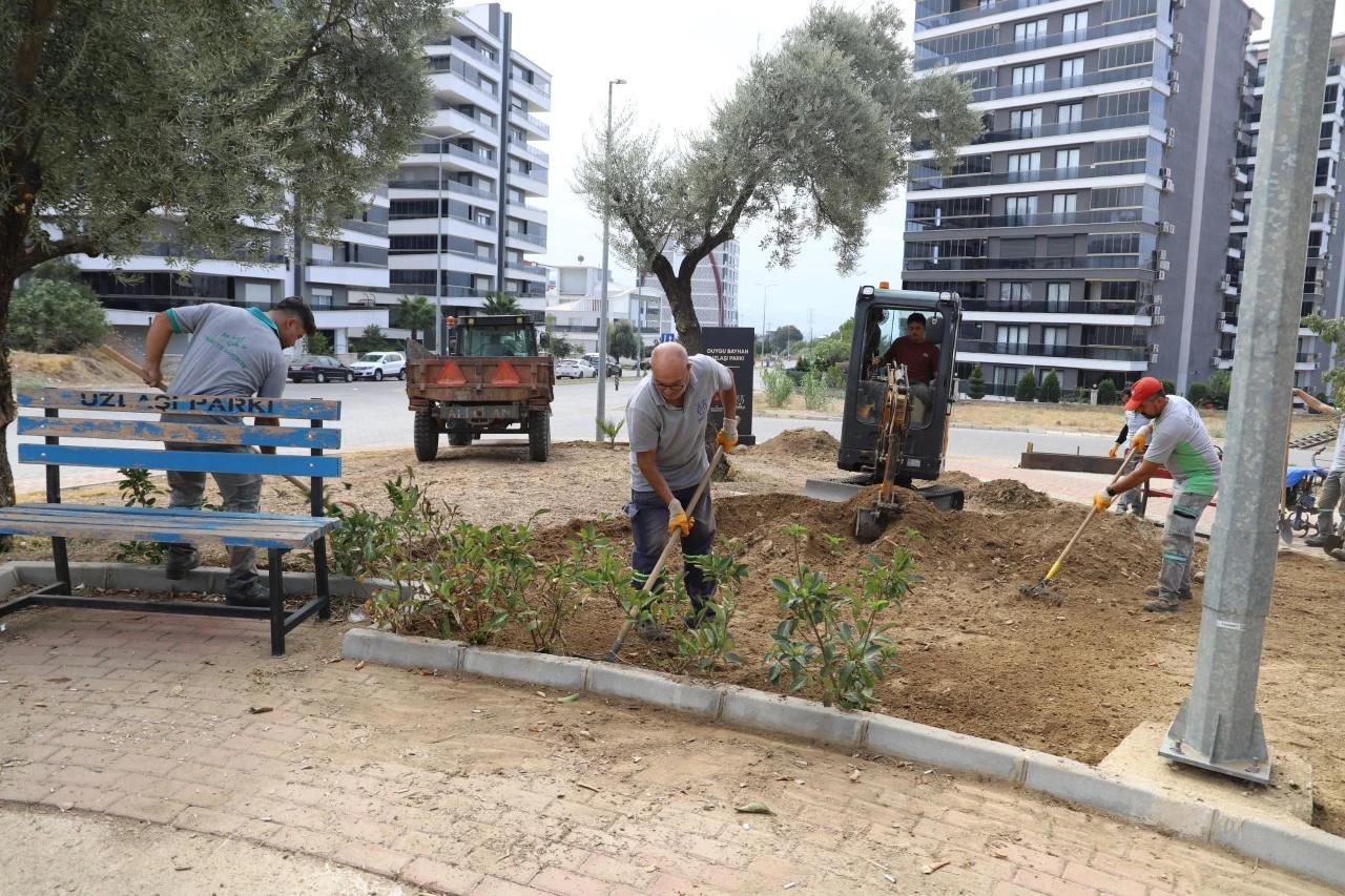 Ekipler İlçe Genelinde Temizlik Çalışmalarına Başladı
