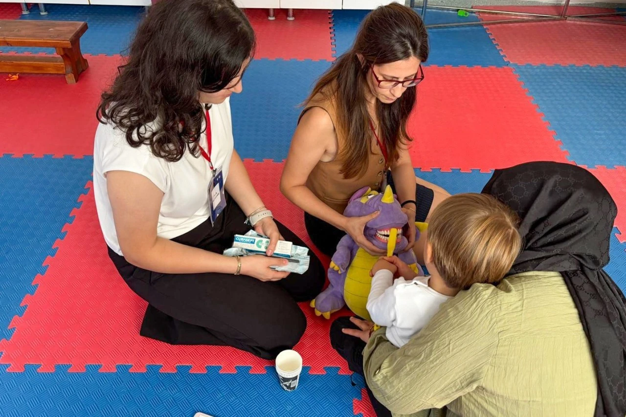 Efeler’in özel çocuklarının beslenme zorlukları eğitimle aşılıyor