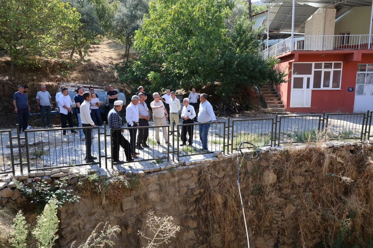 Başkan Tetik Çaylı ve Derebaşı mahallelerinde vatandaşlarla buluştu