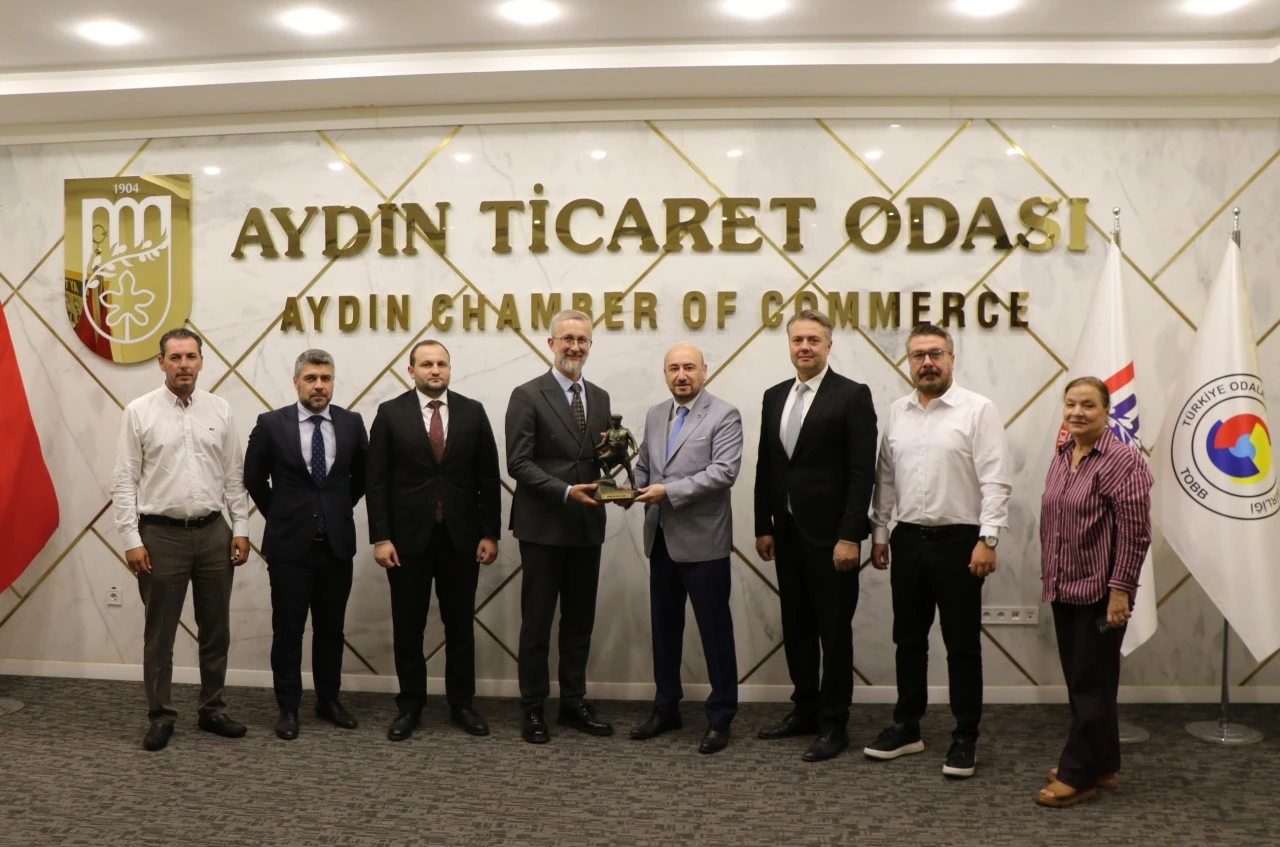 Ayto, Ukrayna Ankara Büyükelçisi Naryman Dzhelialov’u ağırladı