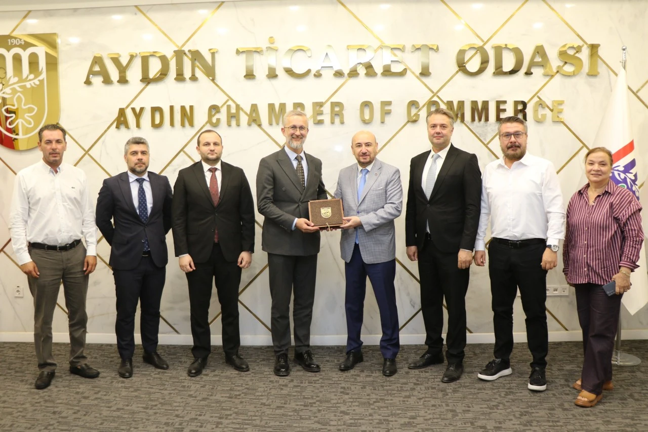 Ayto, Ukrayna Ankara Büyükelçisi Naryman Dzhelialov’u ağırladı