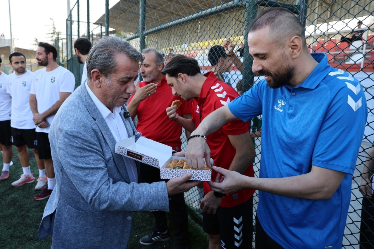 Başkan Anıl Yetişkin’den Aydınspor’a büyük destek